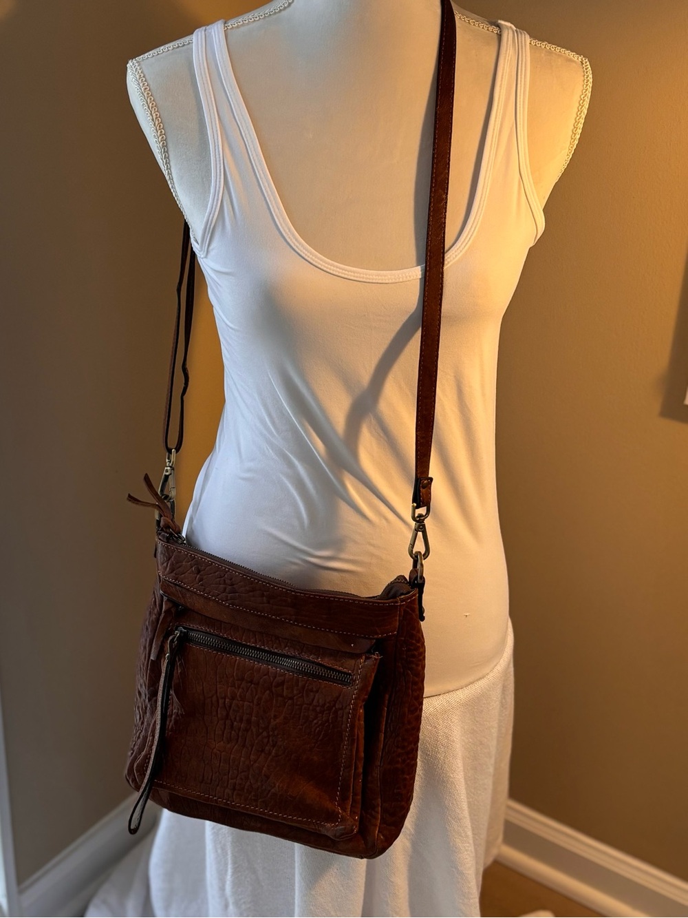 MAXON COLLECTION Soft Brown Textured Leather Crossbody & Wristlet MADE IN ITALY